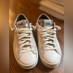 Size 40 P448 women’s fashion sneakers. Purchased the wrong size.